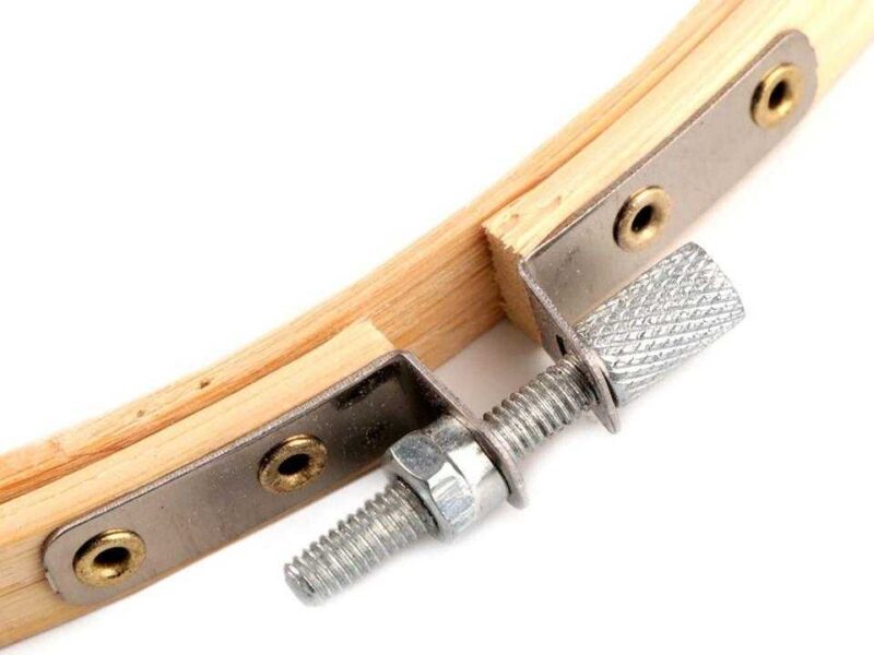 hímzőráma bambusz, fém összehúzó csavarral 12 cm