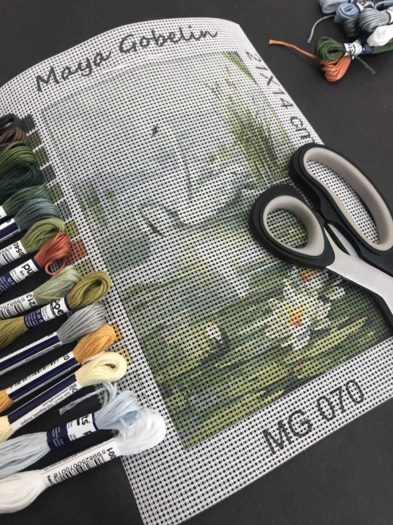 hattyúk a tavon kivarrható gobelin (mg 070)